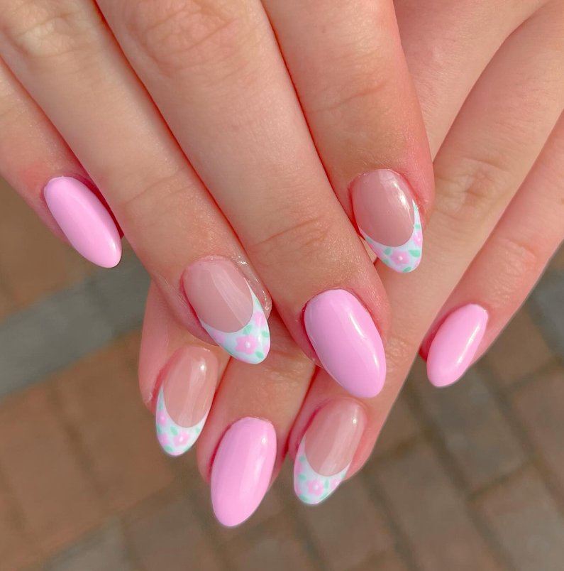 Chic Pastel Pink Floral Nail Design