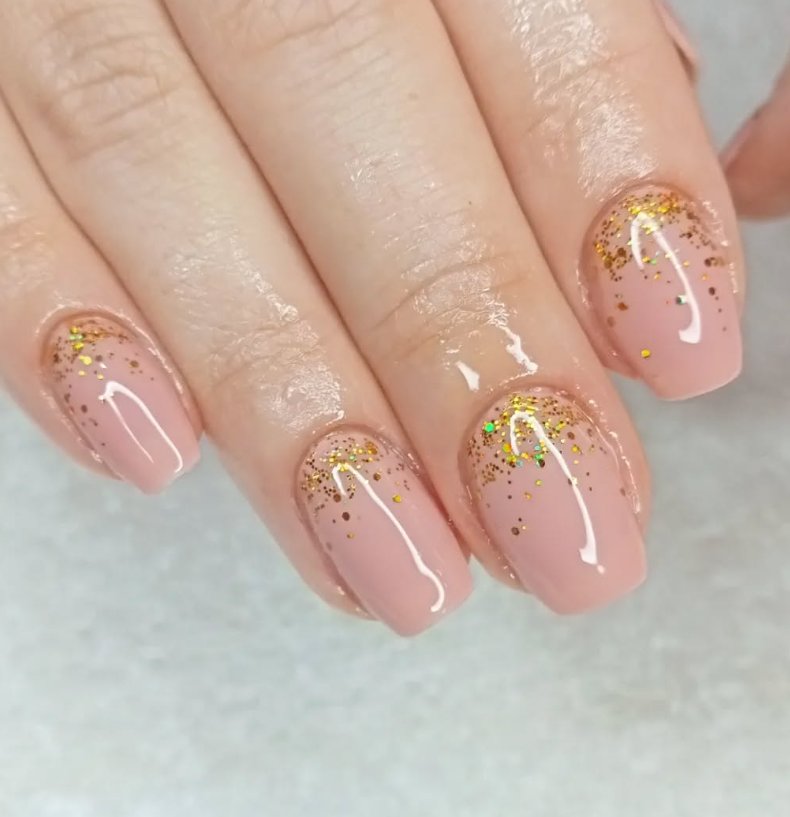 Elegant Gold Glitter Ombré Acrylics