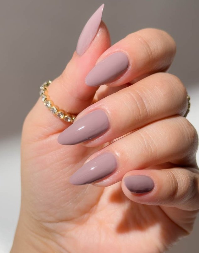 Timeless Taupe Nails for Every Occasion