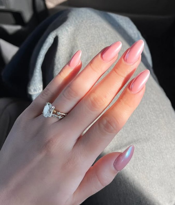 Iridescent Pink Chrome Elegance