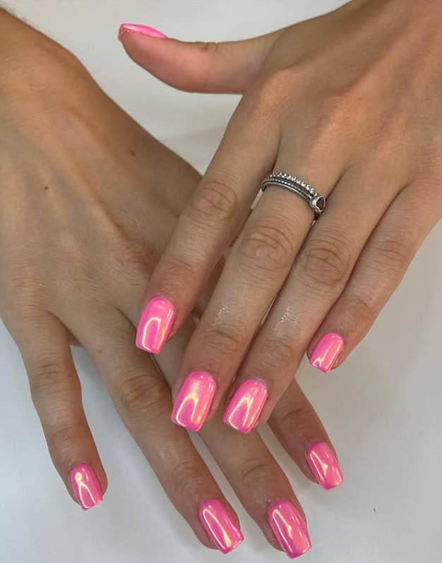 Vibrant Pink Chrome Glamor