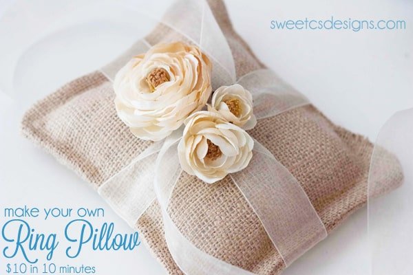 Burlap Ring Pillow Holder