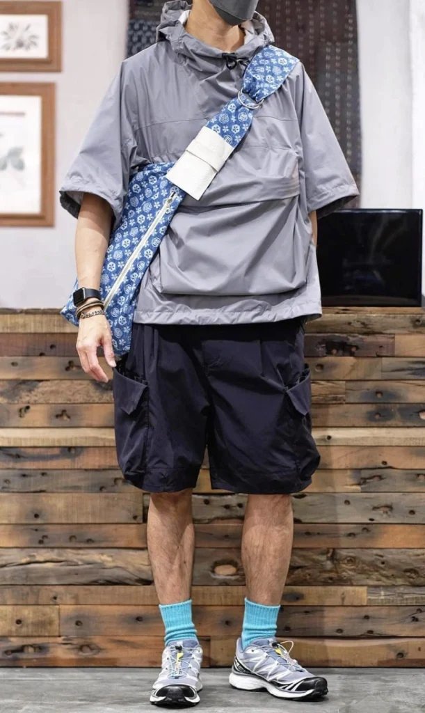 Casual Black Shorts Ensemble
