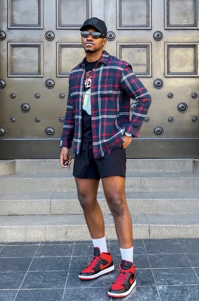 Casual Black Shorts Outfit