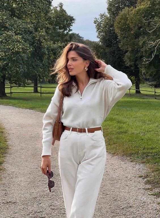 Chic All-White Spring Look