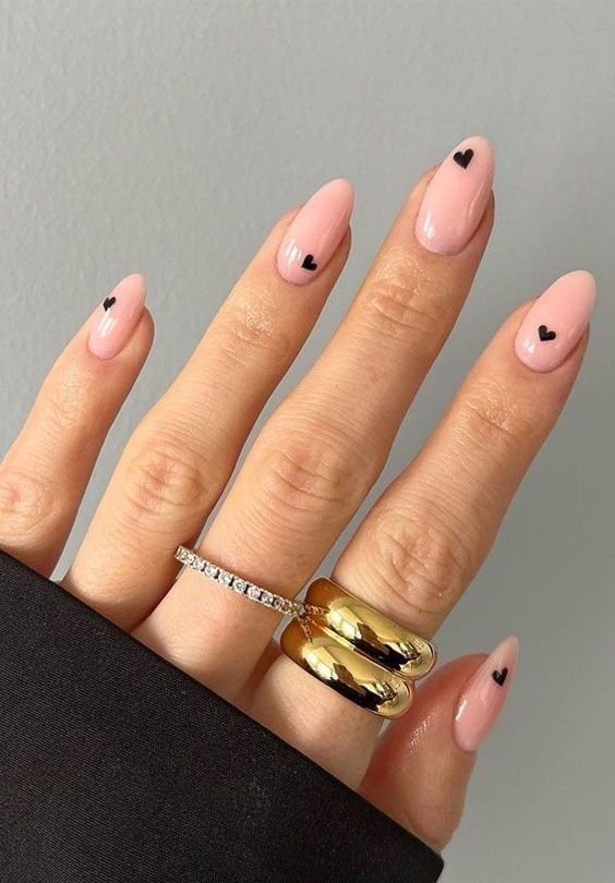 Dainty Heart Manicure