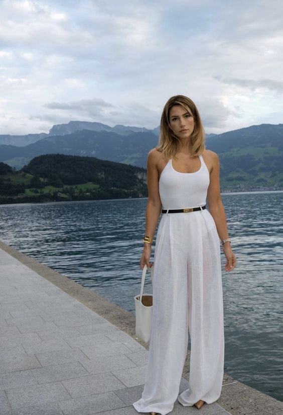 Elegant All-White Spring Look