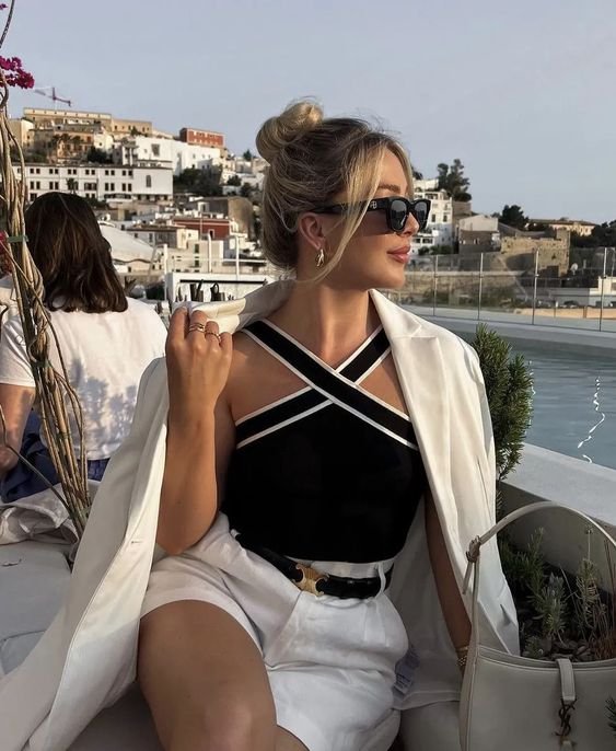 Monochrome Contrast Outfit