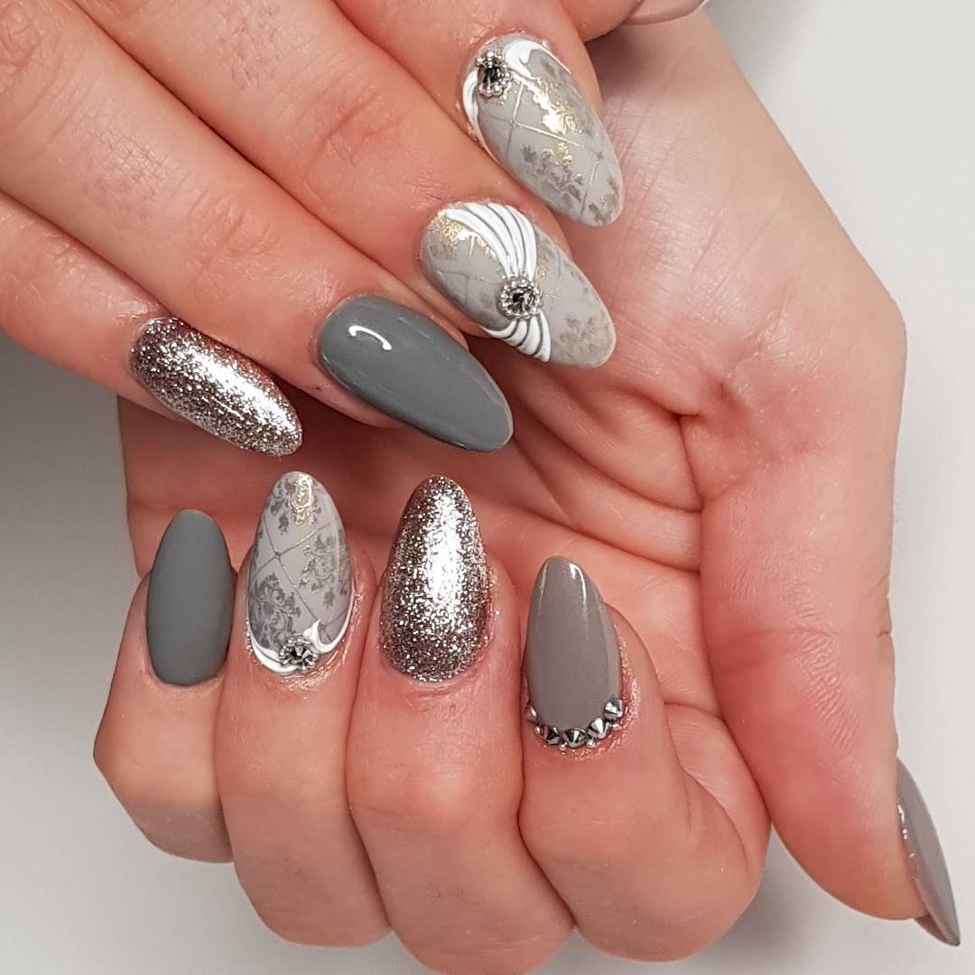 Muted and Sparkly Gray Nails