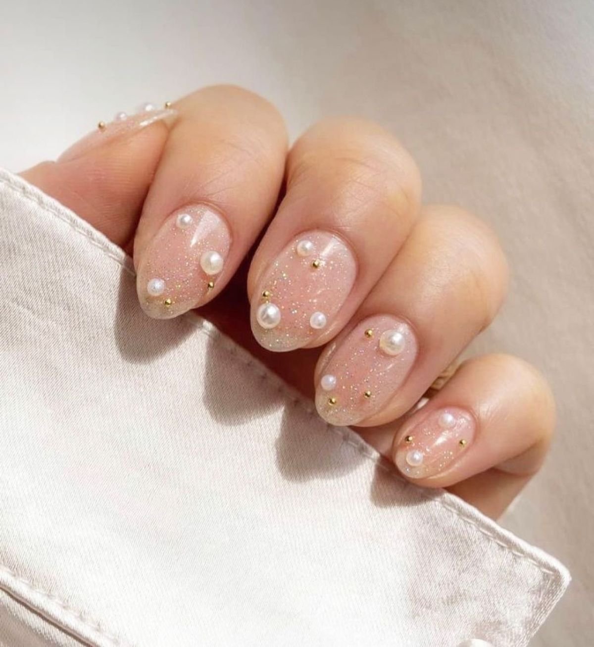 Pearl Wedding Nail Design