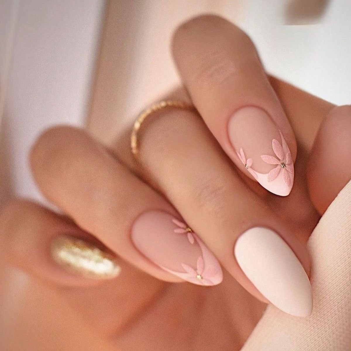 Pink Floral Nail Art