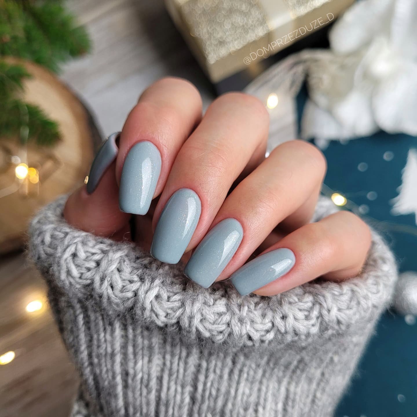 Subtle Winter Shimmer Nail Art