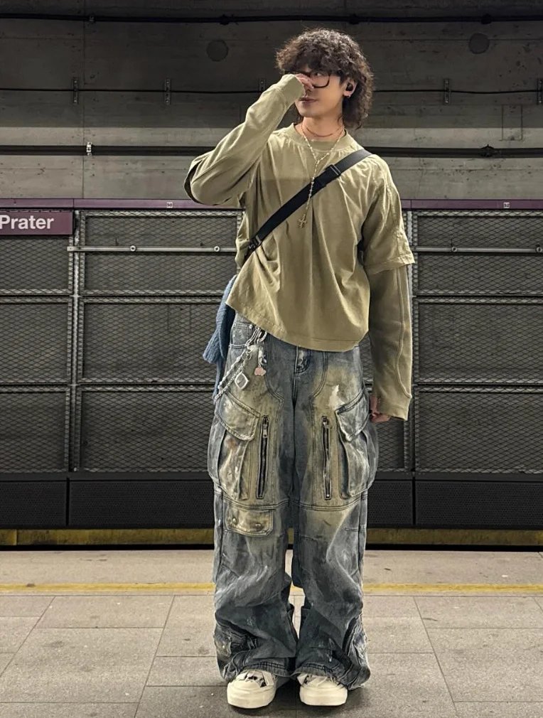 Utility Style: Tee and Jeans