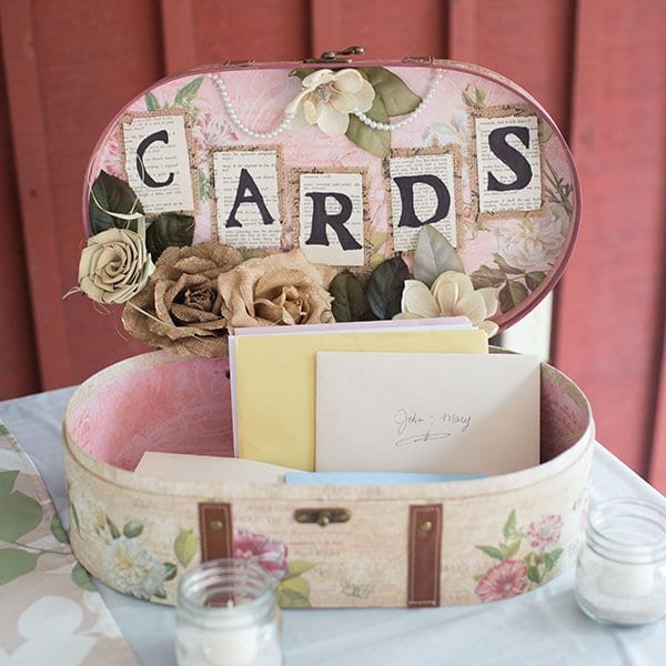 Vintage Makeup Holder Design