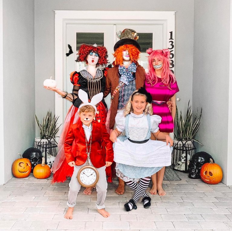 Alice in Wonderland Family Costumes
