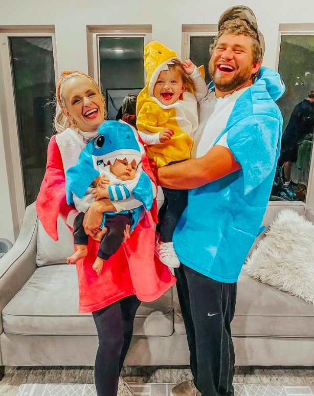 Baby Shark Family Costumes