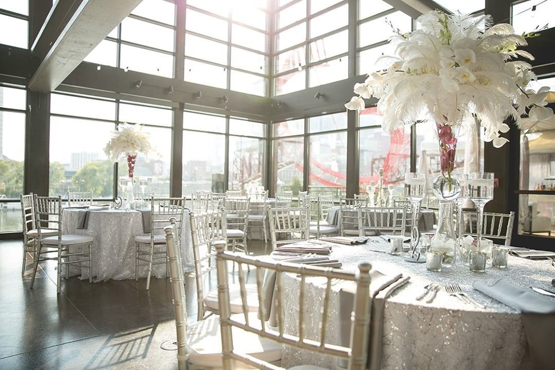 Bright Light Decor