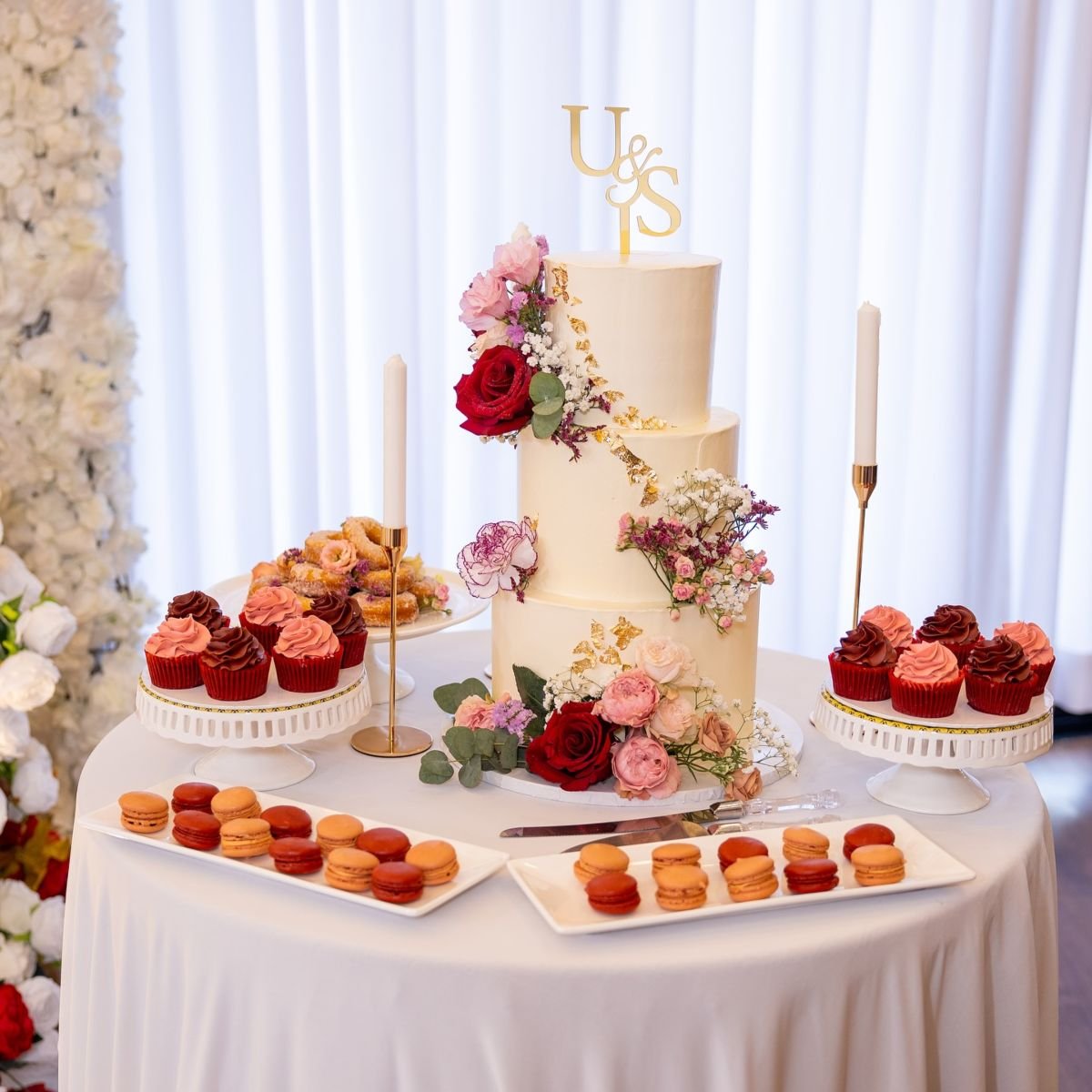 Burgundy and Blush Cake Decor
