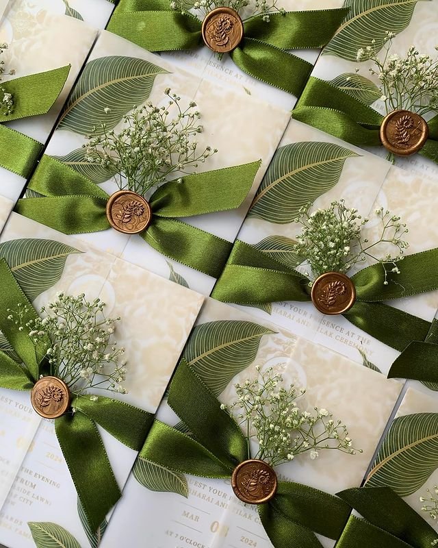 Dried Floral Card Decor