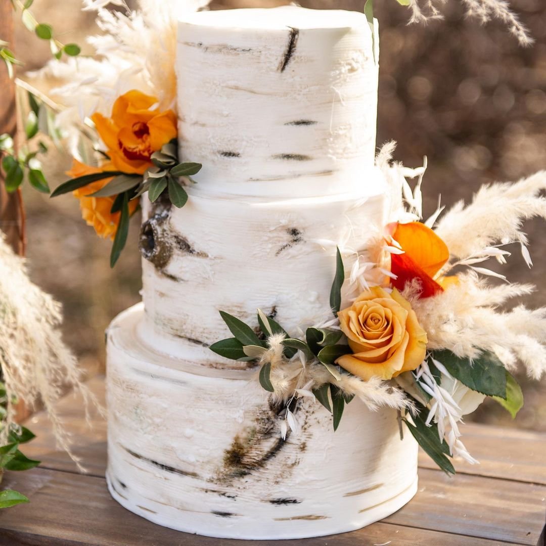 Earthy Floral Wedding Cake