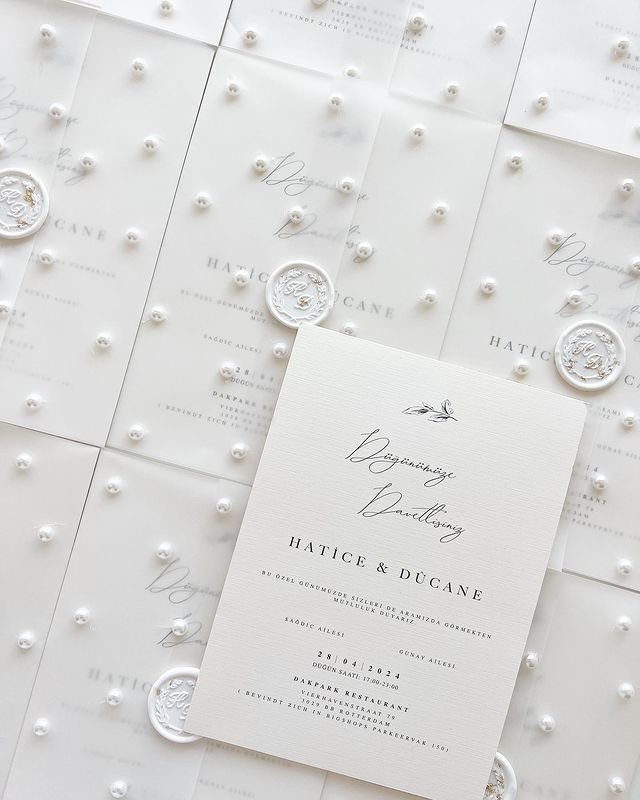 Floral and Pearl Accents