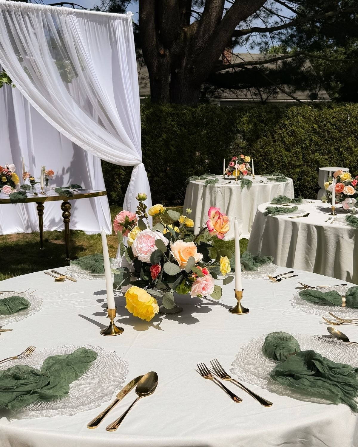 Flower and Candle Decor
