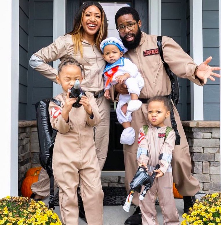 Ghostbusters Family Costumes with Stay Puft Marshmallow Man