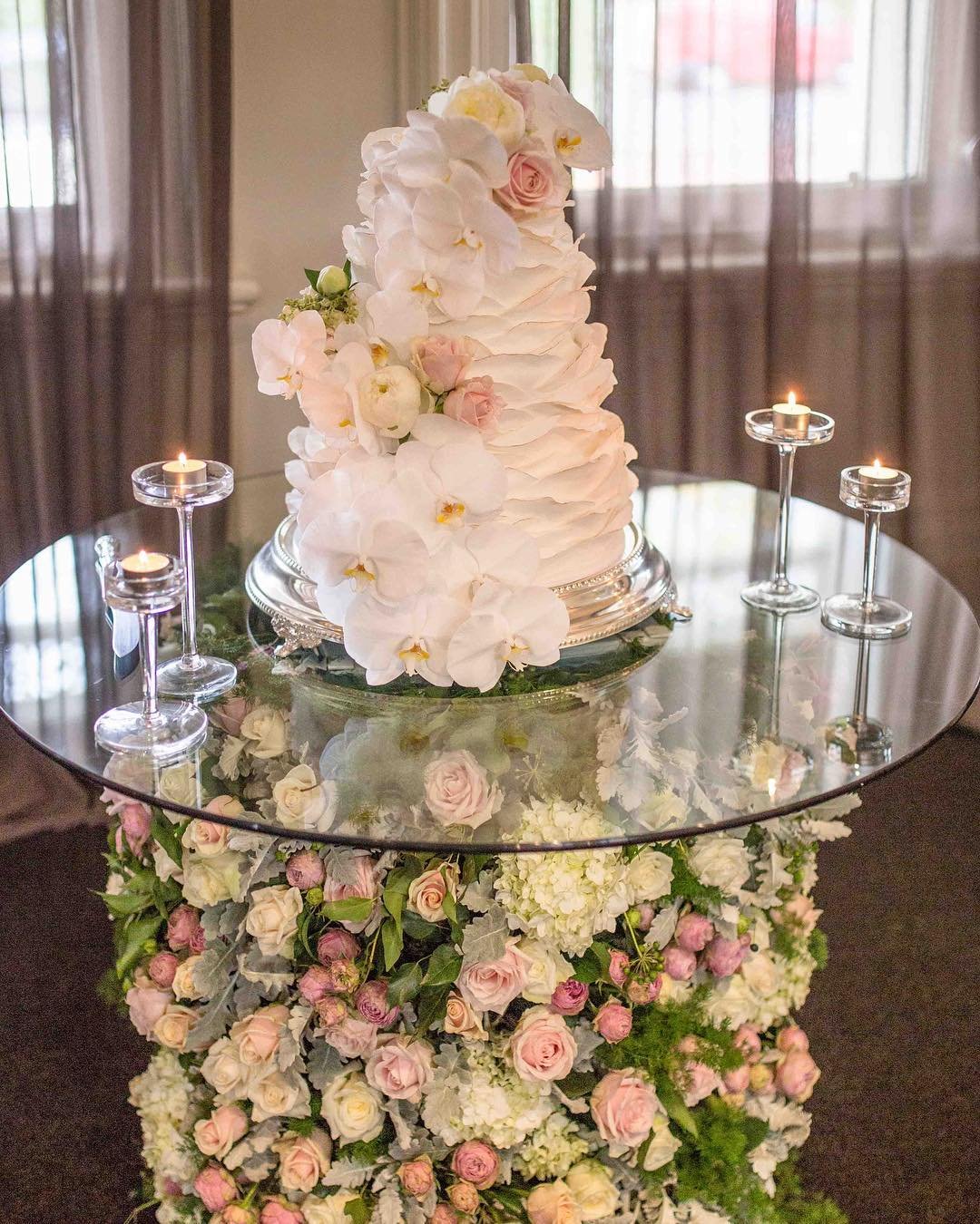 Glass Cake Display