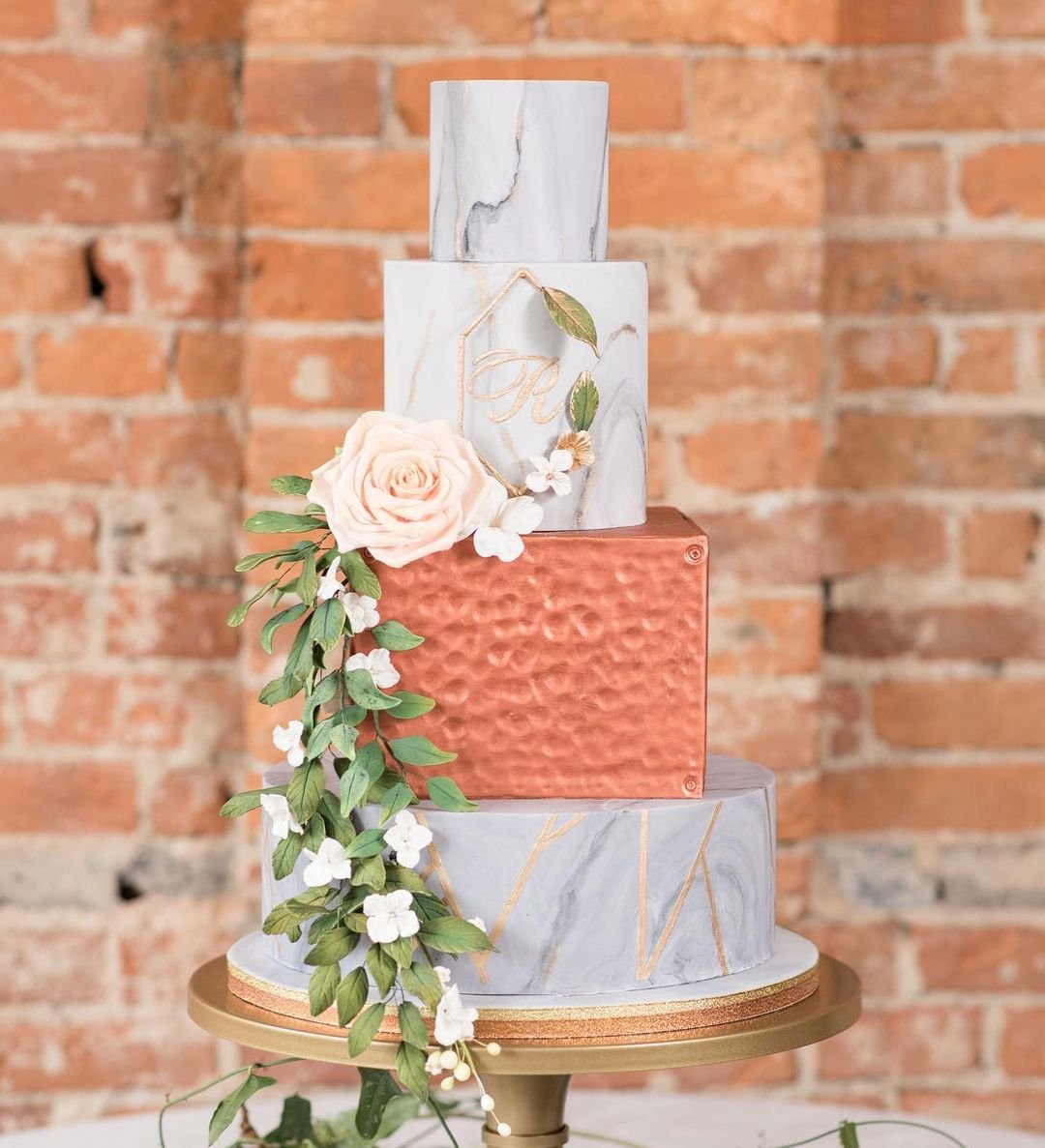 Metal and Marble Cake Design