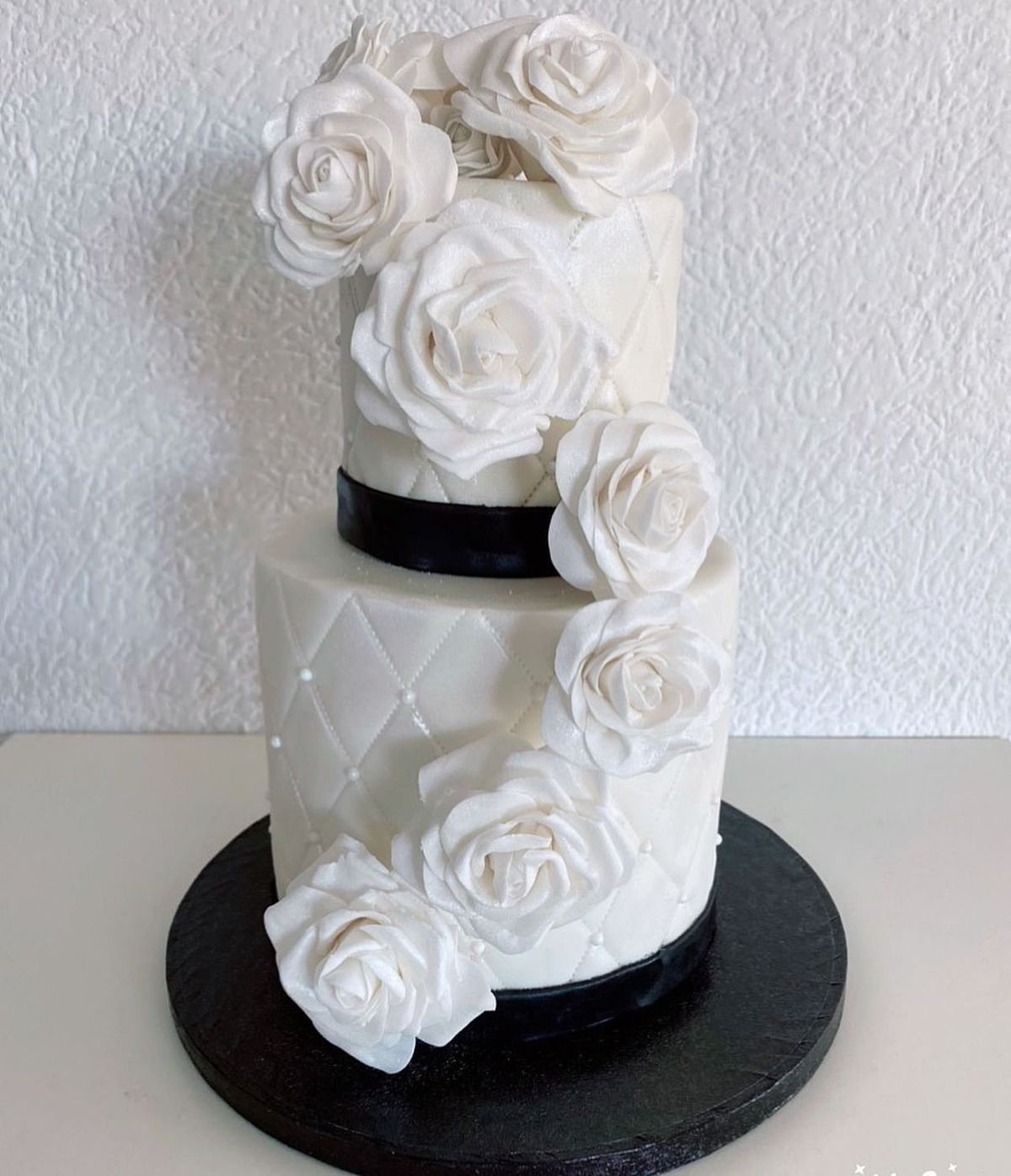 Quilted Cake with White Roses