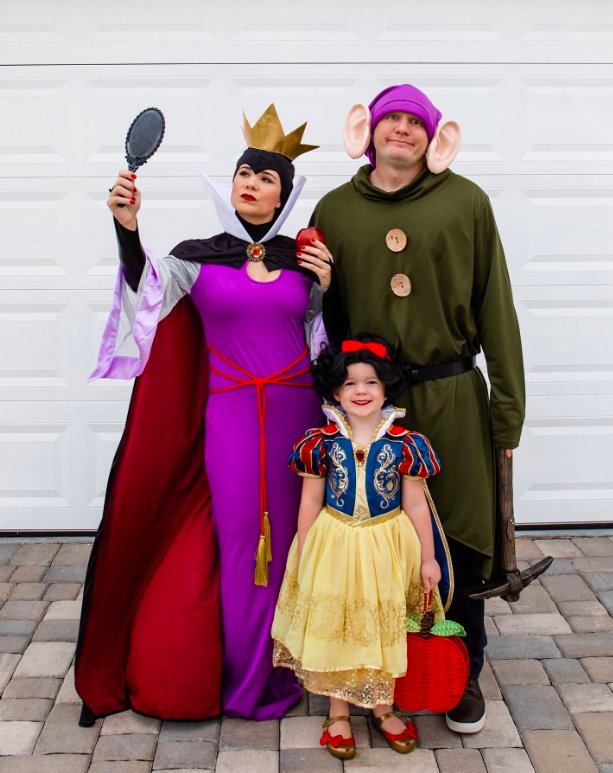Snow White Family Costume for Three People