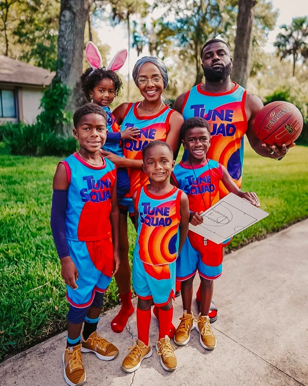 Space Jam Basketball Family Costumes