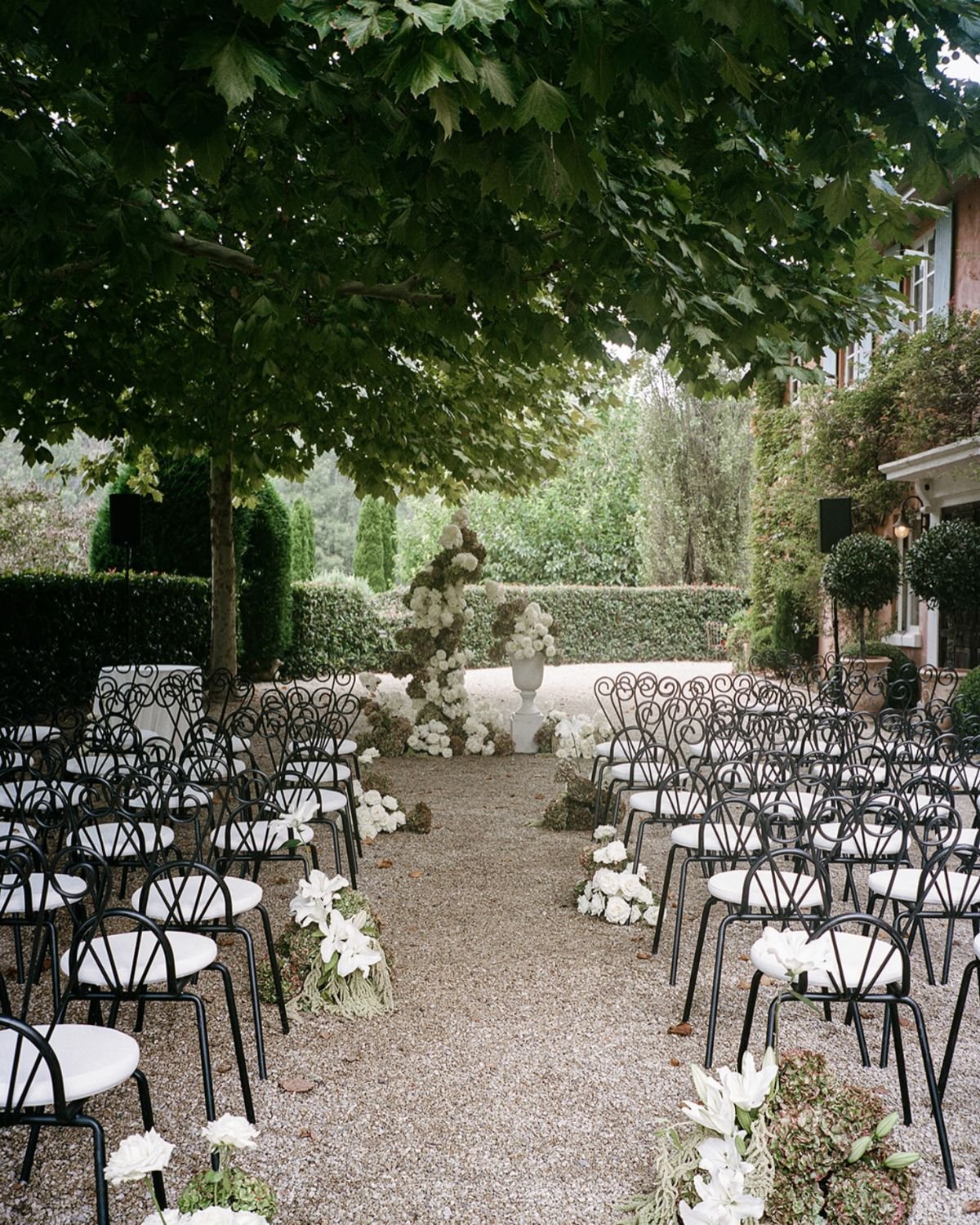 White and Green Ceremony Design