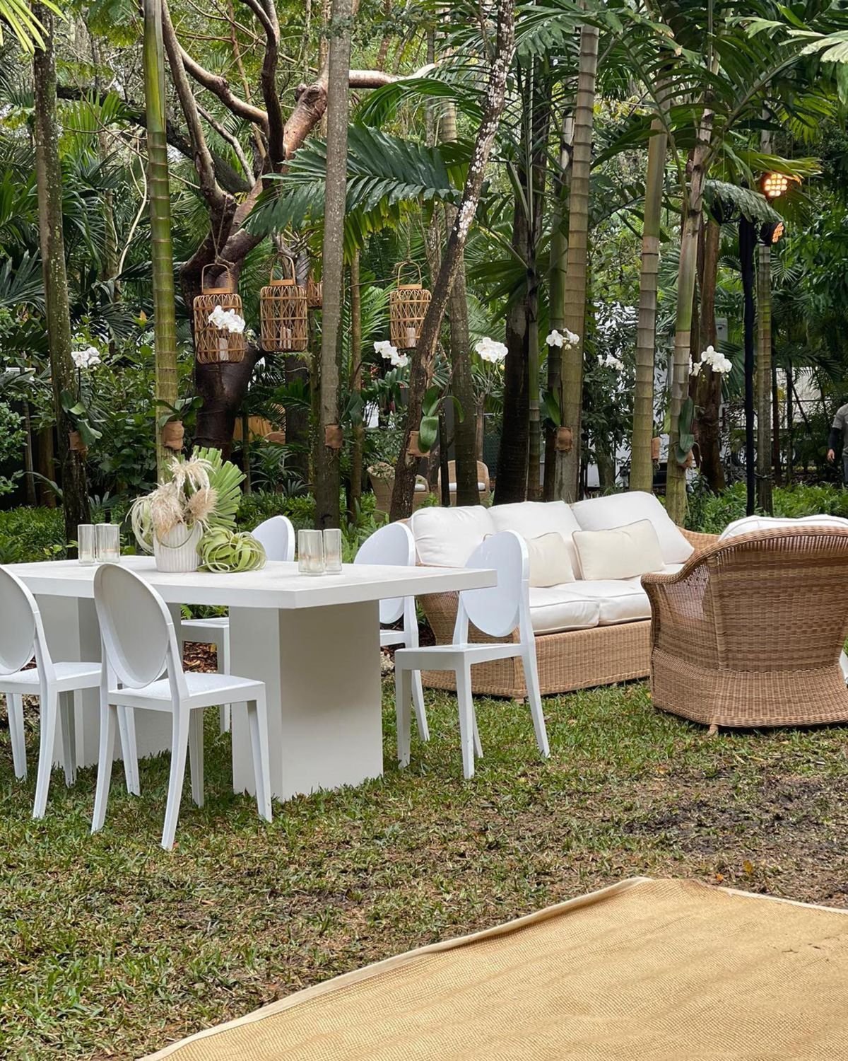Wicker Outdoor Couches