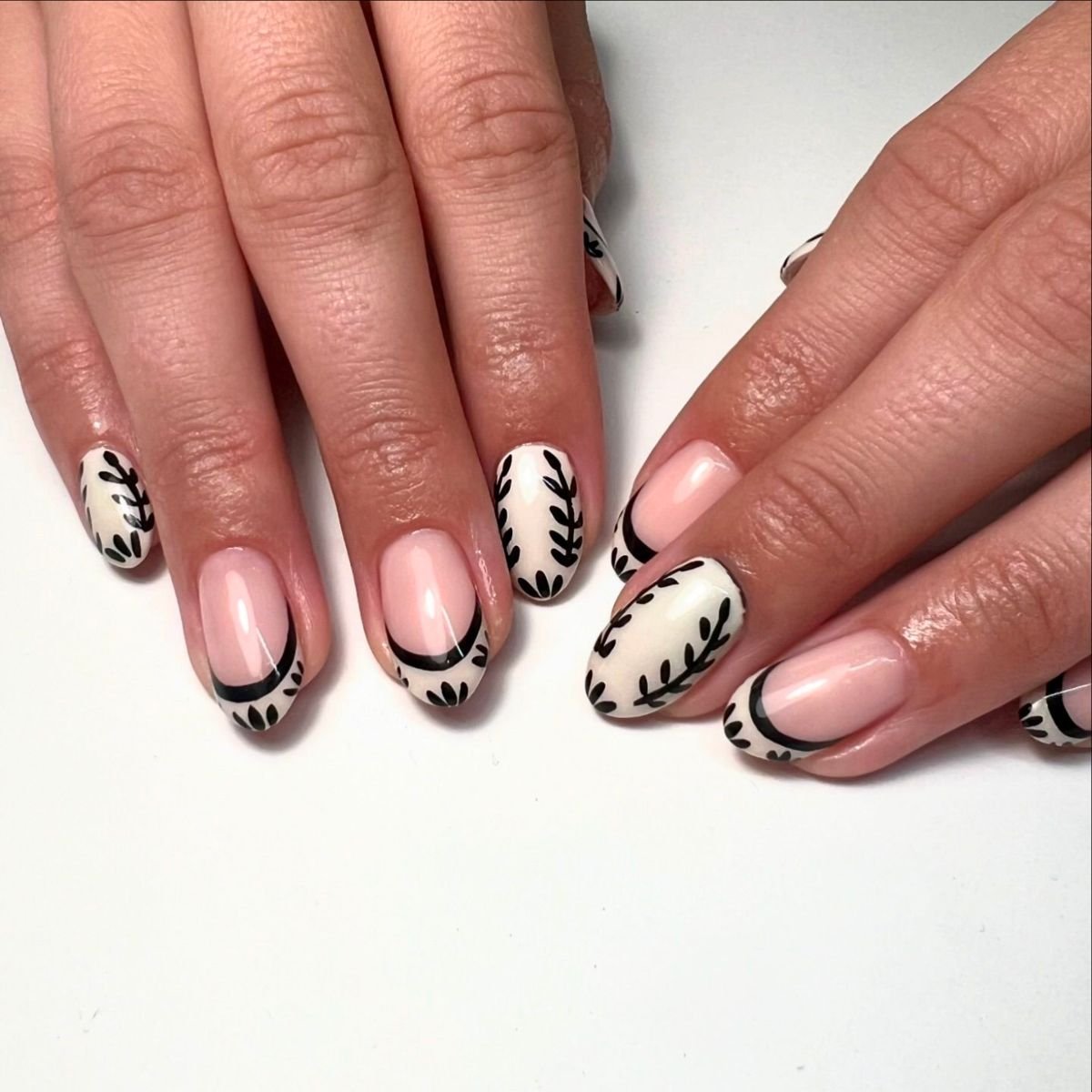 Black White Leaf Nails