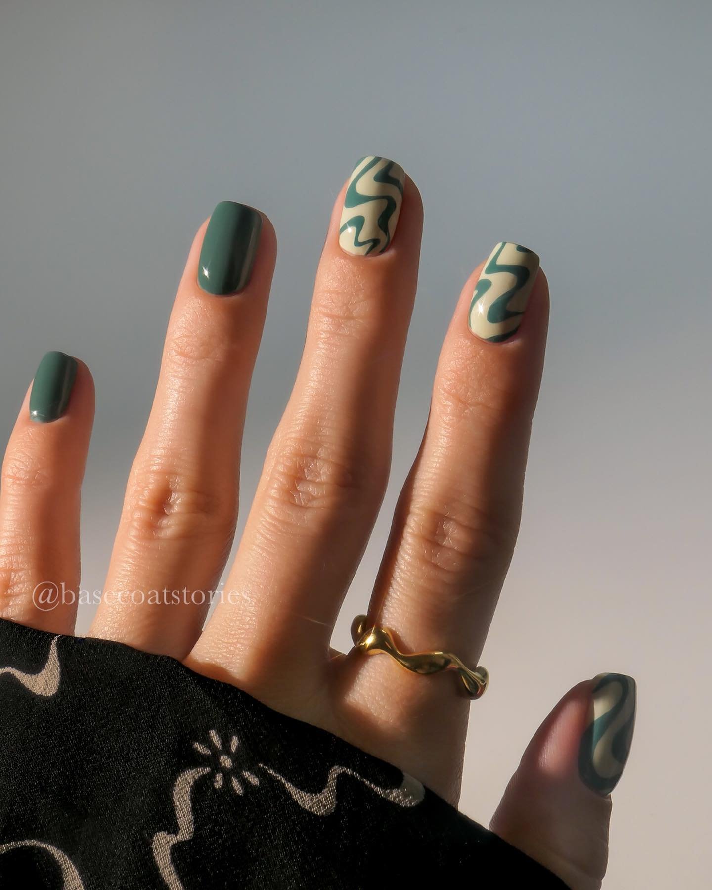 Green Swirl Nails