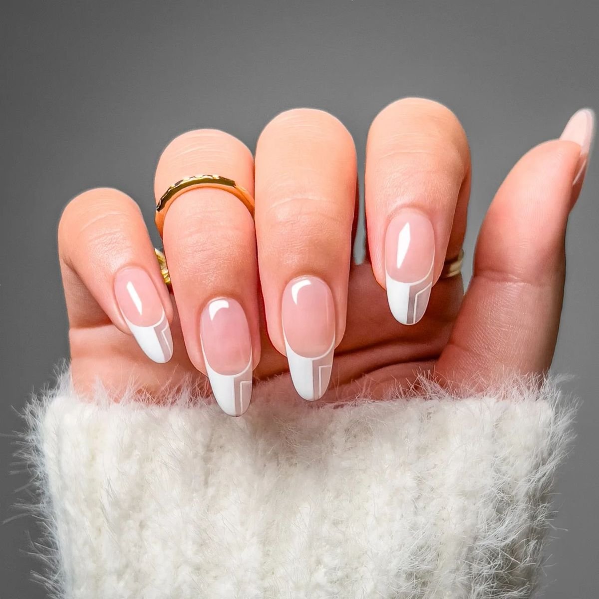 Neutral Light Manicure