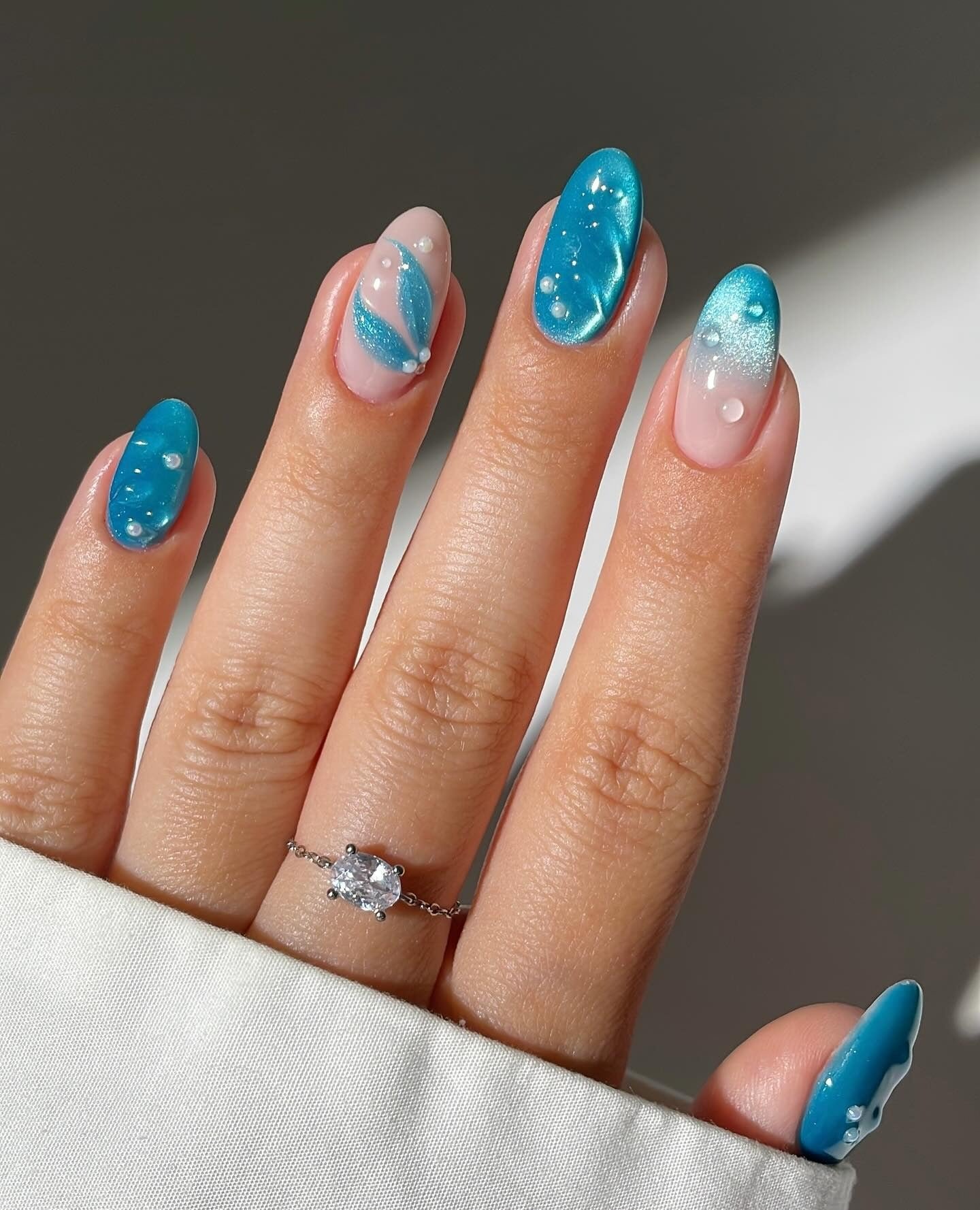 Blue Gradient Pearl Nails
