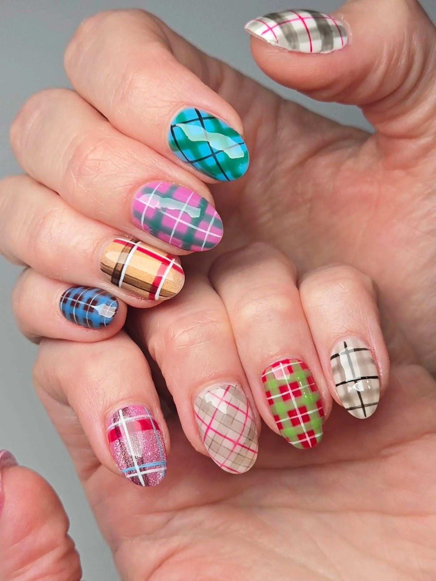 Multicolor Plaid Nails