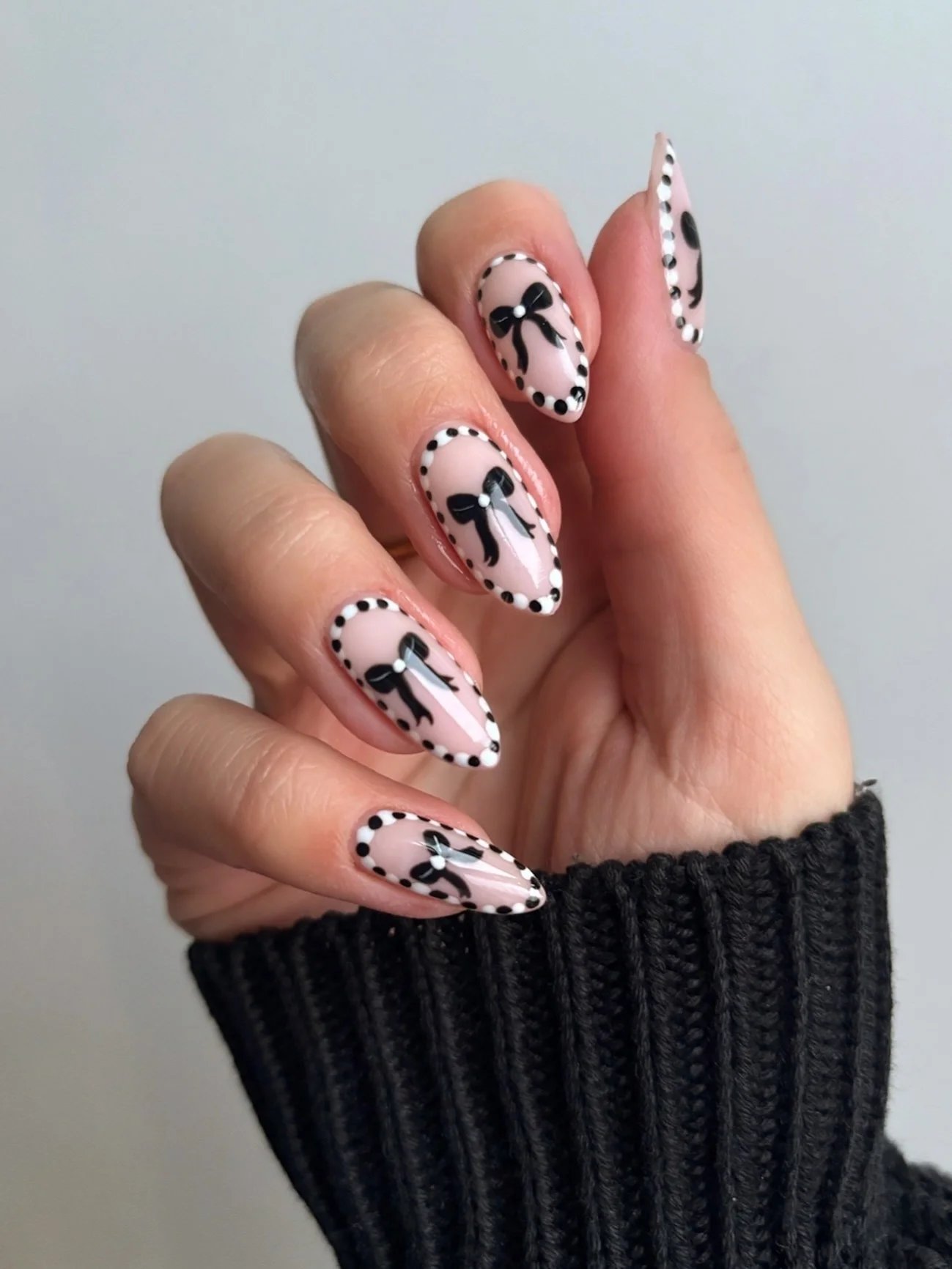 Nude Nails Black Bows