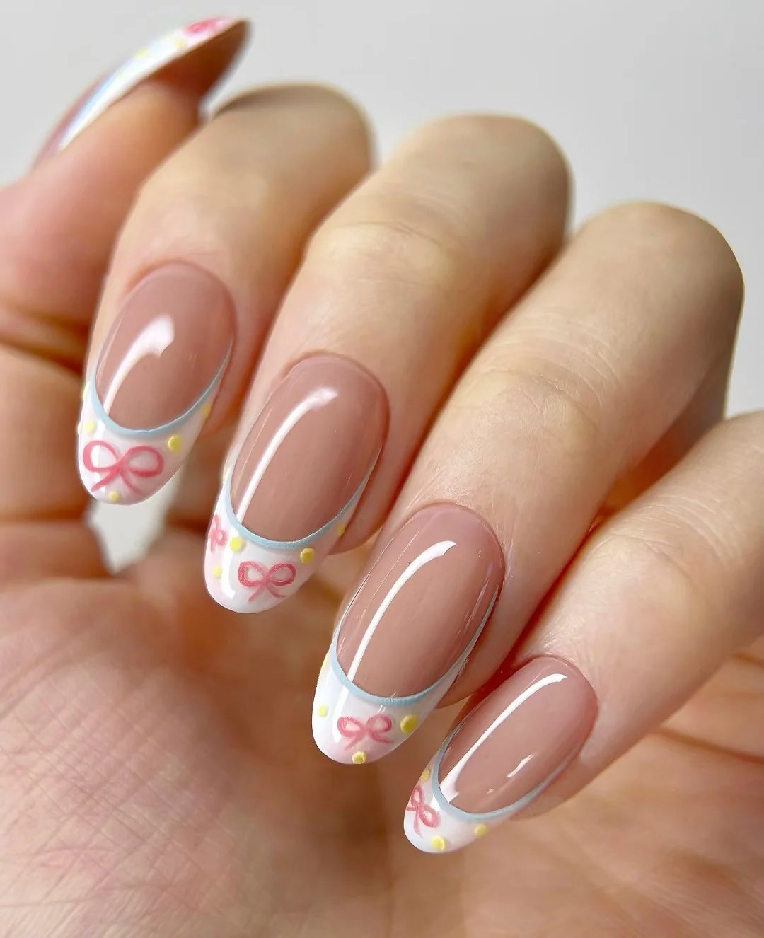 Pastel Bow French Tips