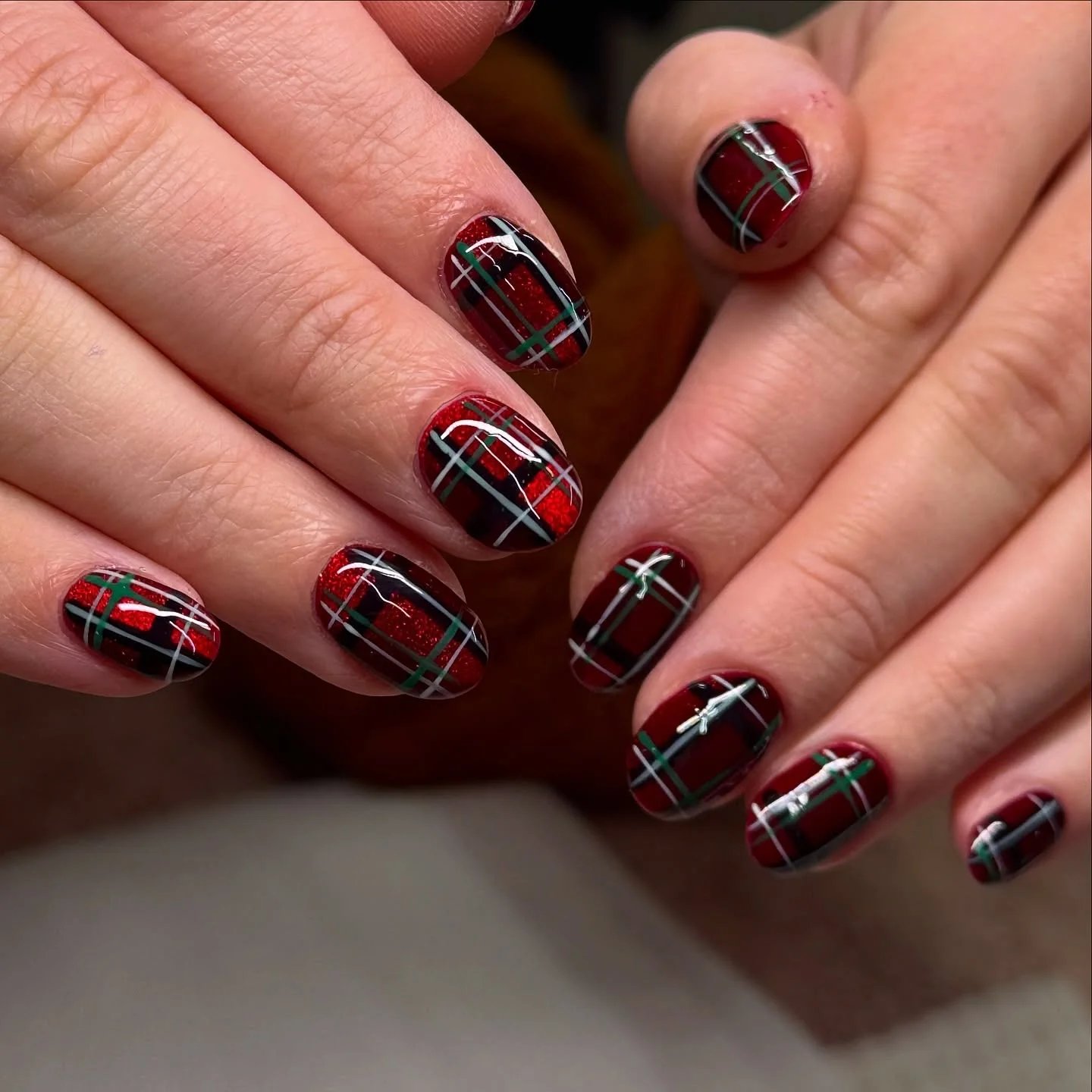 Red Plaid Nails