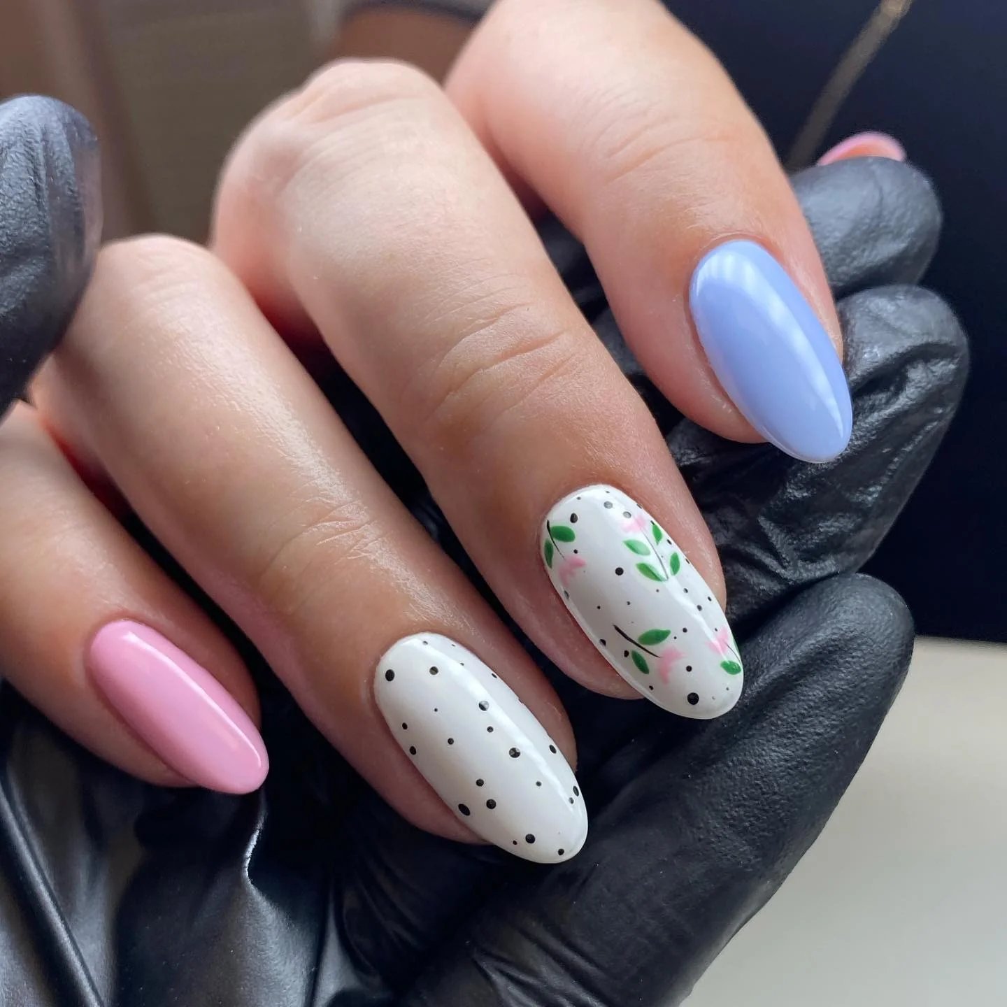 Speckled Floral Nails