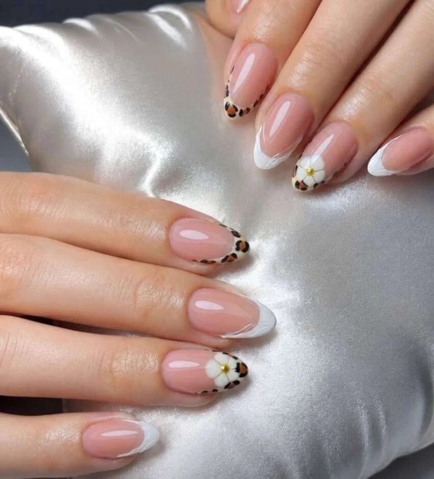 Leopard French Tips
