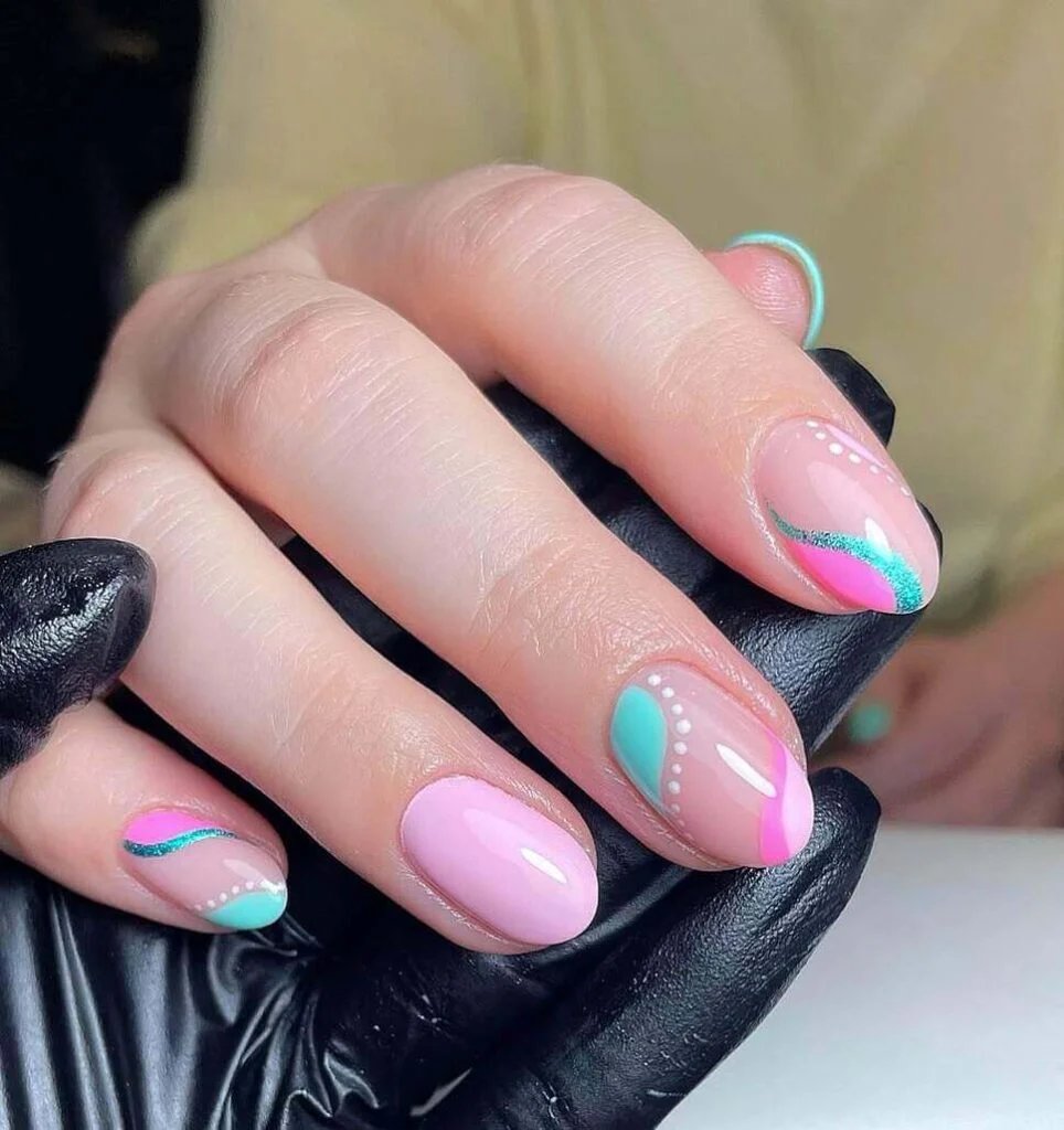Mint Wave Nails