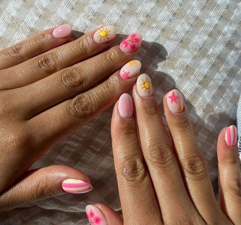 Beach-Inspired Pink Nails