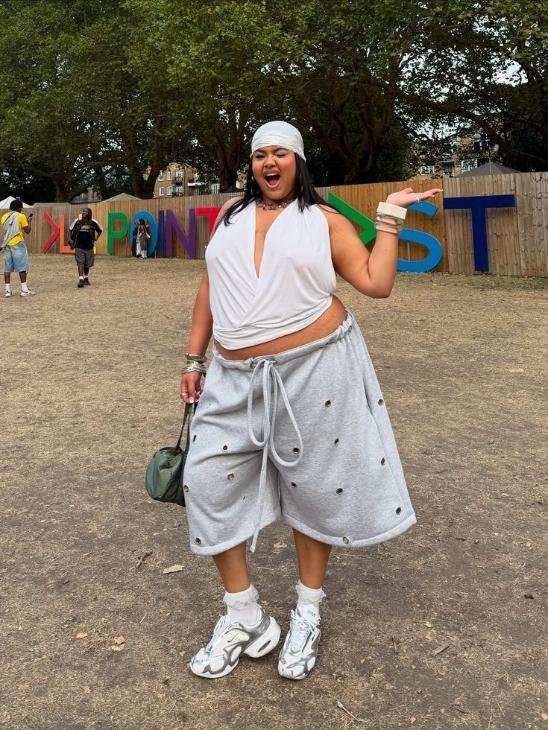 Grey festival separates