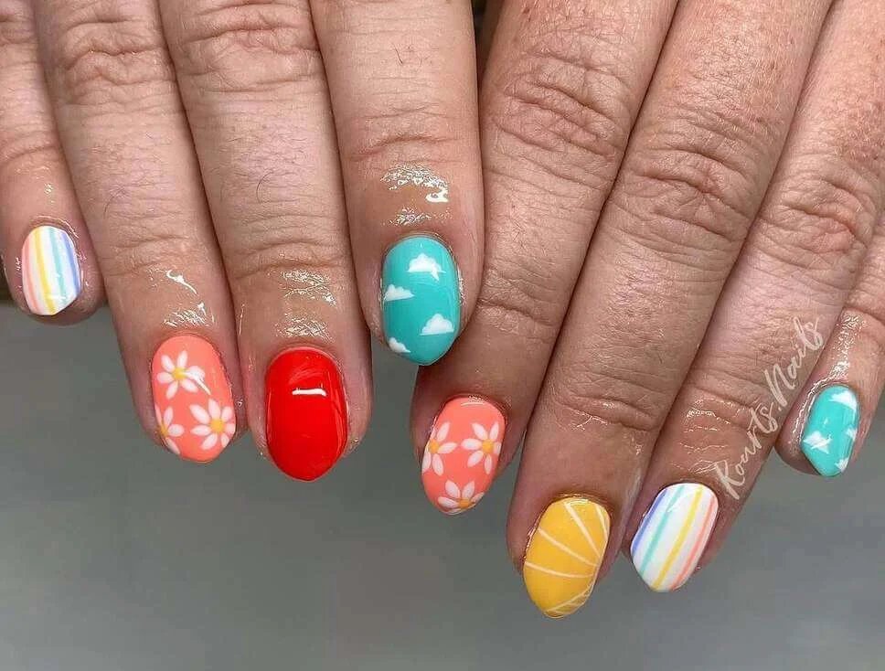 Pastel summer nails