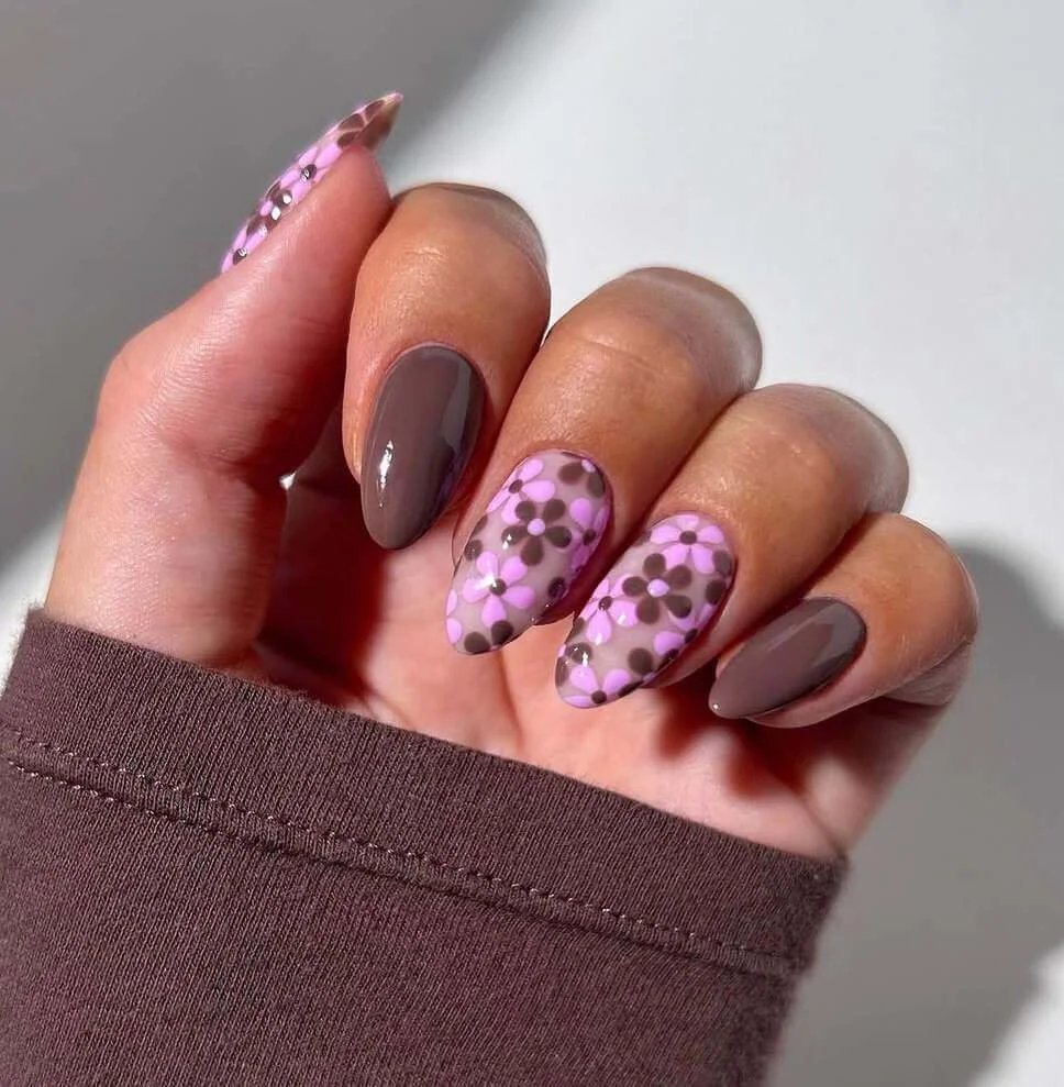 Pink daisy brown nails
