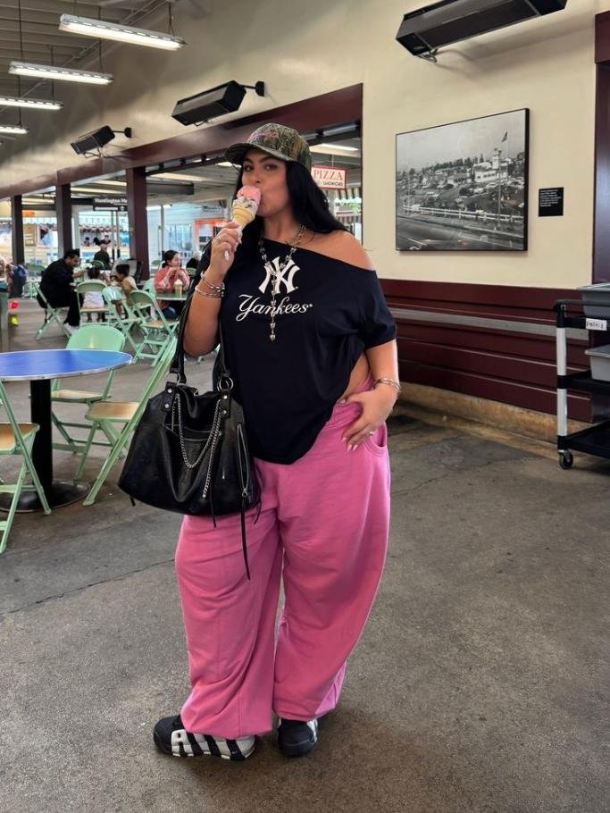 Pink pants, relaxed look
